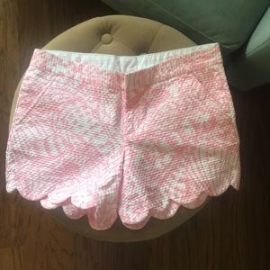 The Buttercup Short